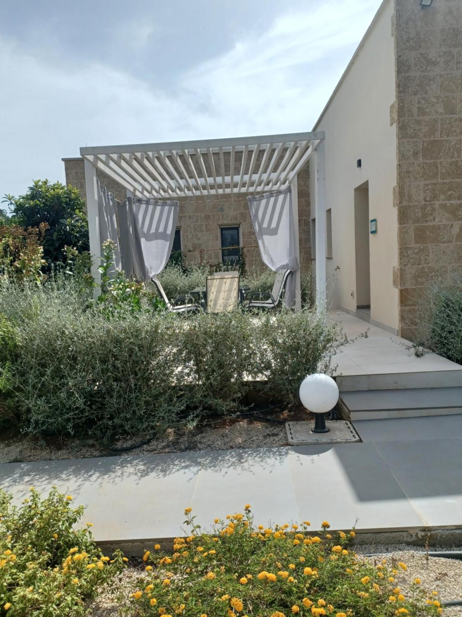Zeituna Lodge A Porto Cesareo Torre Lapillo Exterior photo